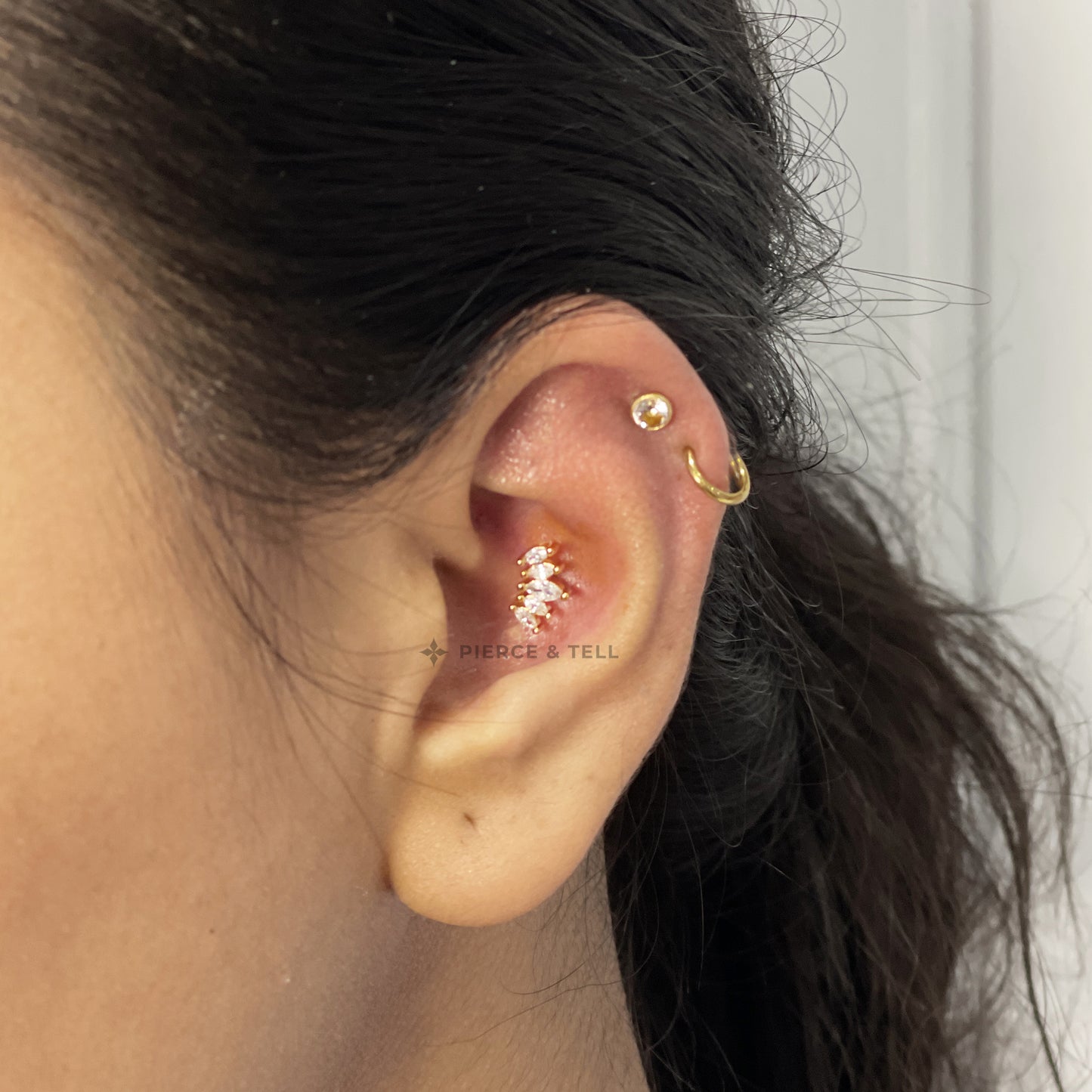 CROWN STUD